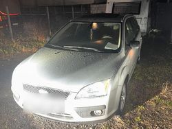 Silber Gebraucht 2005 Ford Focus Kombi | 1.185 € (Guter Preis)