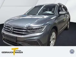 Grau Gebraucht 2024 VW Tiguan Allspace Life SUV | 33.790 € (Superpreis)