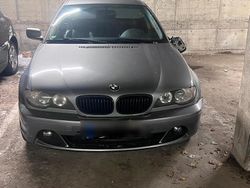 Grau Gebraucht 2004 BMW 320 Coupé | 2.250 € (Superpreis)