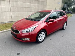 Rot Gebraucht 2014 Kia Ceed Sportswagon Kombi | 5.999 € (Guter Preis)