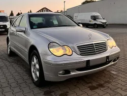 Silber Gebraucht 2002 Mercedes C180 Limousine | 2.400 € (Guter Preis)