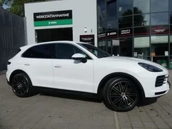 Weiß Gebraucht 2018 Porsche Cayenne Sport SUV | 52.400 € (Etwas zu teuer)