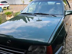 Rot Gebraucht 1998 Opel Kadett Cabrio | 3.990 €
