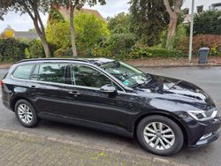 Schwarz Gebraucht 2017 VW Passat Comfortline Kombi | 8.799 € (Etwas zu teuer)