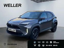Grau Gebraucht 2023 Toyota Yaris Cross Team SUV | 25.885 € (Etwas zu teuer)