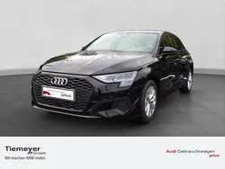 Brillantschwarz Gebraucht 2022 Audi A3 Sportback e-tron Design Limousine | 24.380 € (Guter Preis)