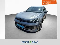 Oyster silver metallic Gebraucht 2024 VW Tiguan Elegance SUV | 36.490 € (Fairer Preis)