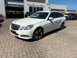 Weiß Gebraucht 2010 Mercedes E220 Avantgarde Limousine | 8.700 € (Superpreis)