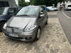Grau Gebraucht 2006 Mercedes A200 Kleinwagen | 5.320 €