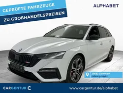 Moon weiss perleffekt Gebraucht 2021 Skoda Octavia RS Kombi | 30.290 € (Fairer Preis)