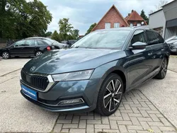 Grau Gebraucht 2018 Skoda Octavia Style Kombi | 20.780 € (Teuer)