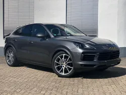 Grau Gebraucht 2019 Porsche Cayenne SUV | 59.500 € (Etwas zu teuer)
