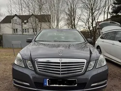 Grau Gebraucht 2010 Mercedes E350 Elegance Limousine | 8.800 € (Guter Preis)