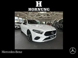 Unilack polarweiß Gebraucht 2024 Mercedes A220 Night Limousine | 36.900 € (Fairer Preis)