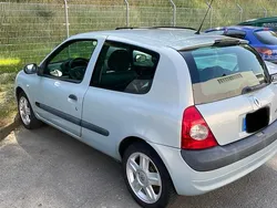 Andere farben Gebraucht 2004 Renault Clio II Kleinwagen | 1.450 €