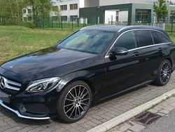 Schwarz Gebraucht 2018 Mercedes C180 AMG line Kombi | 14.200 € (Etwas zu teuer)