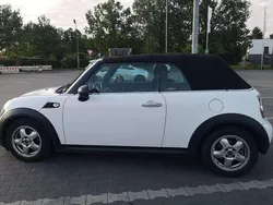 Weiß Gebraucht 2011 Mini One Cabriolet Cabrio | 6.700 € (Fairer Preis)