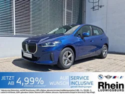 Blau Gebraucht 2024 BMW 218 Active Tourer Van / Kleinbus | 29.470 € (Superpreis)