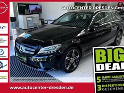 Schwarz unilack Gebraucht 2020 Mercedes C300e Avantgarde Kombi | 24.890 € (Guter Preis)