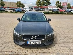 Braun Gebraucht 2020 Volvo V60 Kombi | 25.550 € (Etwas zu teuer)