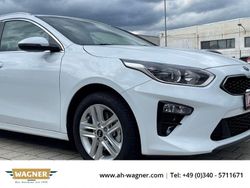 Weiß Gebraucht 2019 Kia Ceed Sportswagon Spirit Kombi | 13.999 € (Guter Preis)