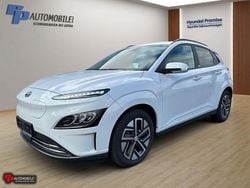 Chalk white Gebraucht 2021 Hyundai Kona Prime SUV | 24.990 € (Fairer Preis)