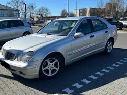 Silber Gebraucht 2002 Mercedes C200 Limousine | 1.099 €