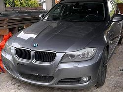 Grau Gebraucht 2010 BMW 320 Kombi | 4.500 € (Superpreis)