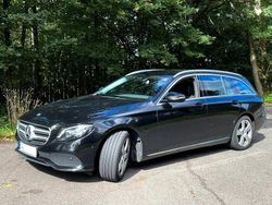 Schwarz Gebraucht 2017 Mercedes E200 Kombi | 14.900 € (Fairer Preis)