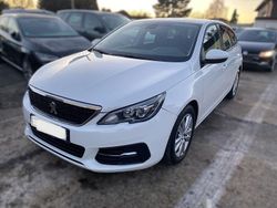 Weiß Gebraucht 2018 Peugeot 308 Active Kombi | 8.900 € (Fairer Preis)
