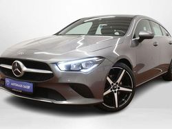 Grau Gebraucht 2020 Mercedes CLA200 Shooting Brake Kombi | 22.500 € (Fairer Preis)