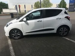 Weiß Gebraucht 2018 Hyundai i10 Kleinwagen | 9.990 € (Fairer Preis)