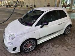 Weiß Gebraucht 2015 Abarth 500 Custom Kleinwagen | 10.299 € (Superpreis)