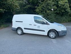 Weiß Gebraucht 2015 Peugeot Partner Van | 4.999 € (Fairer Preis)