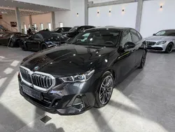 Schwarz Gebraucht 2024 BMW 520 M Sport Limousine | 51.999 € (Fairer Preis)