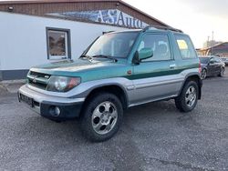Grün Gebraucht 2000 Mitsubishi Pajero SUV | 4.499 € (Etwas zu teuer)