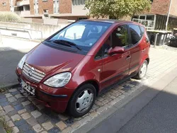 Rot Gebraucht 1998 Mercedes A140 Elegance Limousine | 1.000 € (Fairer Preis)