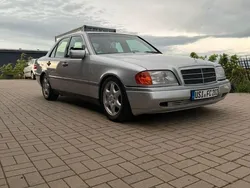 Silber Gebraucht 1996 Mercedes C180 Limousine | 3.600 € (Etwas zu teuer)