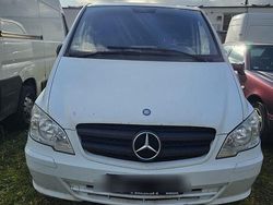 Weiß Gebraucht 2011 Mercedes Vito Van / Kleinbus | 3.499 €