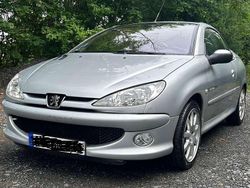 Silber Gebraucht 2005 Peugeot 206 CC Quiksilver Cabrio | 2.050 € (Fairer Preis)