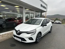 Weiß Gebraucht 2023 Renault Clio V Evolution Limousine | 16.997 € (Etwas zu teuer)