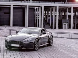Gebraucht 2013 Aston Martin V8 Vantage Coupé | 79.500 € (Guter Preis)