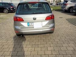 Grau Gebraucht 2015 VW Golf Sportsvan Comfortline Van / Kleinbus | 11.990 € (Guter Preis)
