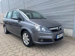 Grau Gebraucht 2008 Opel Zafira Edition Van / Kleinbus | 3.999 € (Fairer Preis)