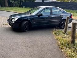 Schwarz Gebraucht 2004 Mercedes C200 Cabrio | 4.200 €