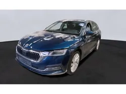 Lavablau metallic (metallic) Gebraucht 2022 Skoda Octavia Style Kombi | 21.980 € (Guter Preis)