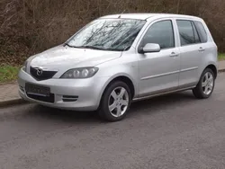 Silber Gebraucht 2007 Mazda 2 Kleinwagen | 999 € (Fairer Preis)