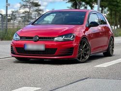 Rot Gebraucht 2014 VW Golf GTD Coupé | 15.999 € (Teuer)