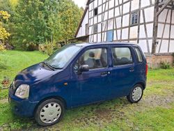 Blau Gebraucht 2006 Opel Agila Kleinwagen | 1.100 €
