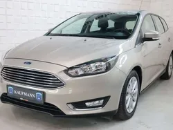 Grau Gebraucht 2015 Ford Focus Titanium Kombi | 8.890 € (Fairer Preis)